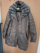 Sehr warmer Daunenmantel Echte Daune olivbraun Kunstpelz Kragen