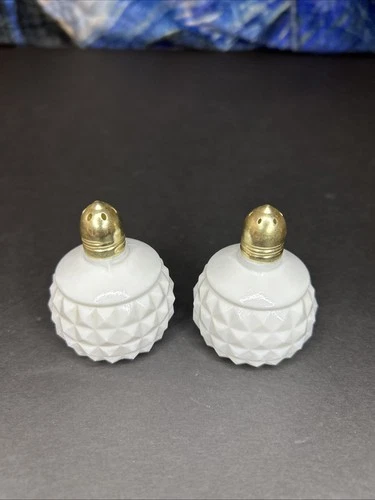 Vintage White Milk Glass Salt & Pepper Shakers Set Hobnail Made In Japan