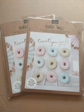 Ginger Ray PM-375 Treat Yourself Donut Wall - Pick and Mix