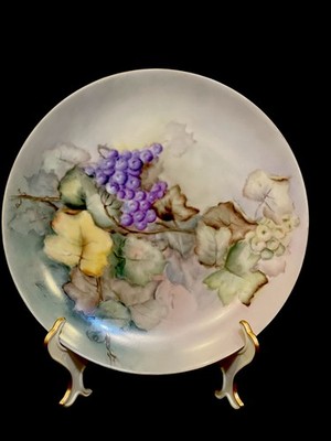 1925 Edith Kutney Artist Signed Handpainted 10'' Plate Grapes & Leaves