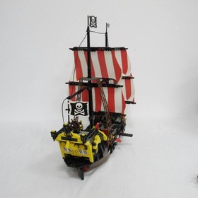 LEGO Pirates 6285: Black Seas Barracuda (Dark Shark). With instructions