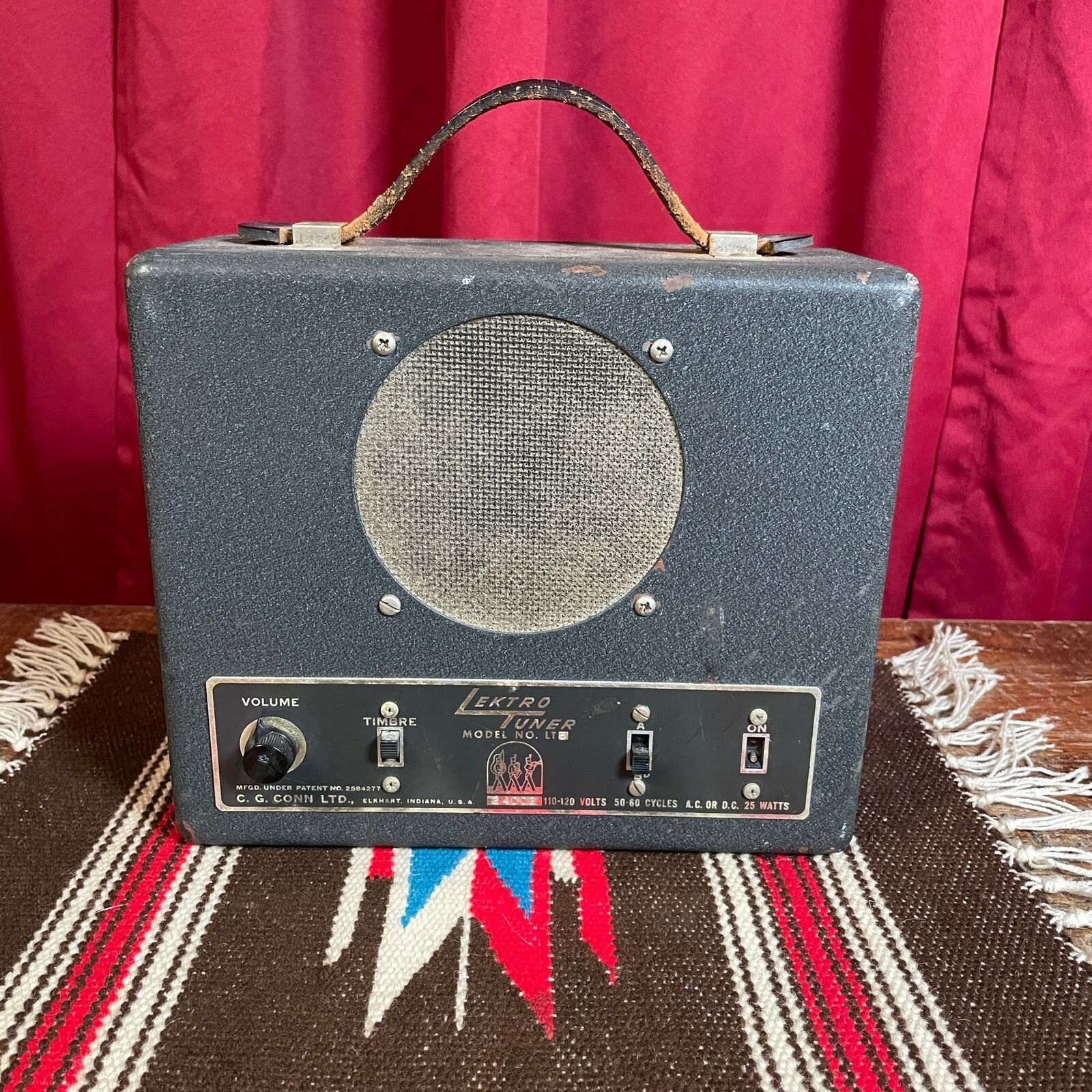 Foto 1 di 9