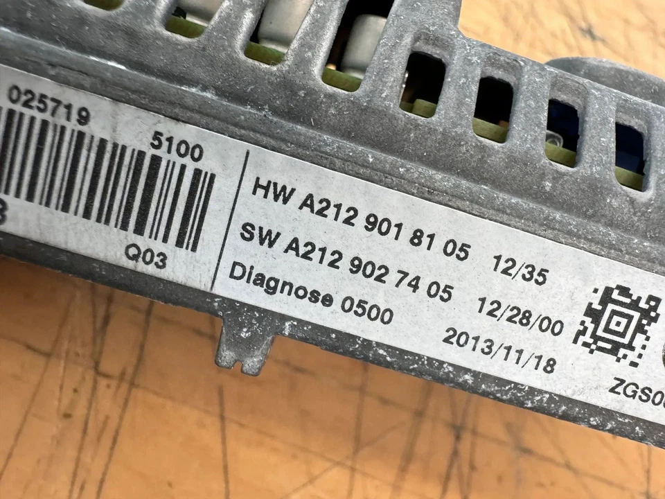 Mercedes-Benz Display Bildschirm Monitor Navi A2129018105 - Bild 2 von 2