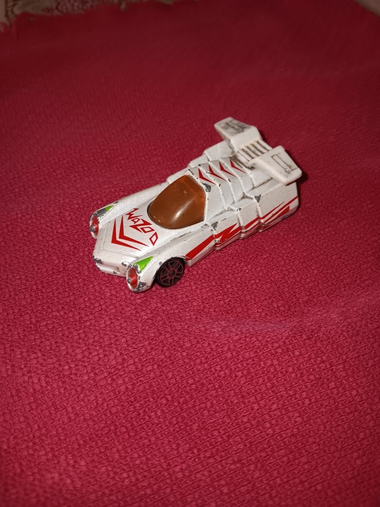 Maisto Wazoo Toy Car Collectible Automotive Diecast Vintage Racing