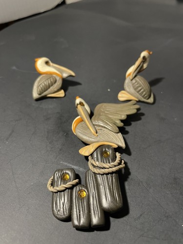 Unique Vintage Pelican Pin Brooch Clay Rhinestone Post Earring Set - Picture 2 of 8