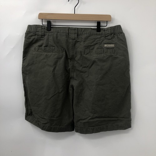 Vintage Columbia Cargo Shorts Men's Size Large Outdoor Hiking Green - Picture 3 of 10