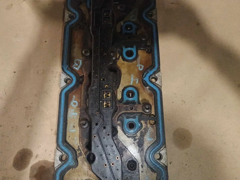 07-13 SIERRA 1500 08-14 ТАХО 08-13 YUKON 5,3 л Соленоид отключения цилиндра - Изображение 3 из 4