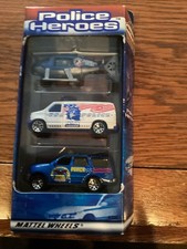 RARE 2002 MATCHBOX HERO CITY - POLICE HEROES 3 PACK NEW