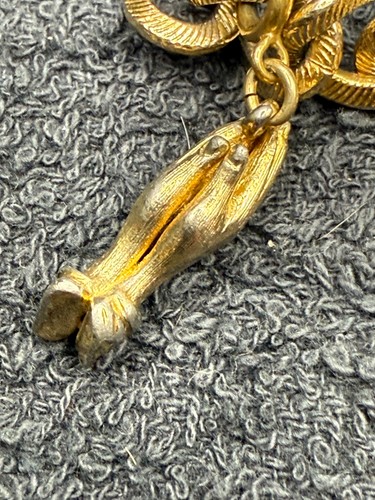 Vintage Monet Charm Bracelet Gold Tone Poodle Hand Size 6.5 - Picture 2 of 7