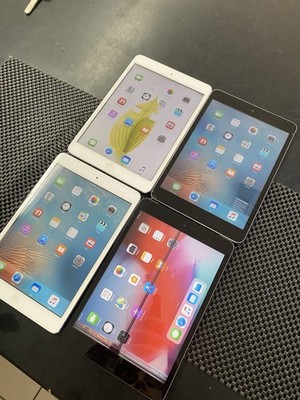 Lot Of 4 Apple Mini 1 16GB Wi-Fi Only/Cellular For Parts/Repair Bundle H58