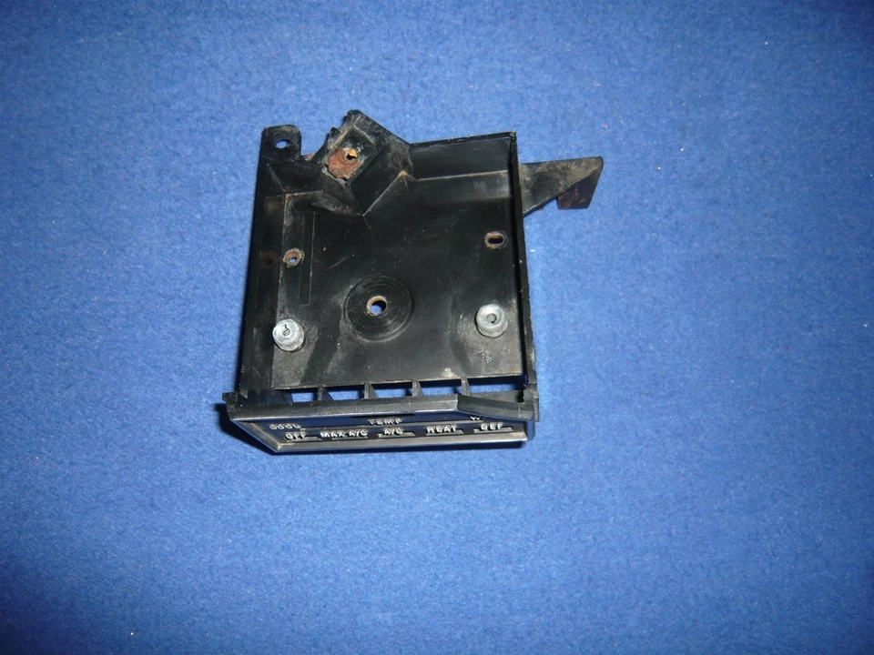 Panel de control del calentador de aire acondicionado Mopar E-cuerpo Cuda Challenger 1970-1974 sin rally usado Foto 3 de 4