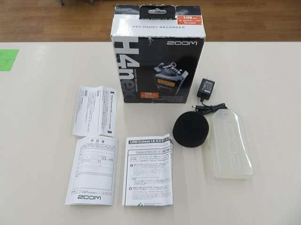 Zoom H4n Linear PCM IC Digital Handy Recorder 4-Spur Splitter gebraucht getes... - Bild 2 von 4