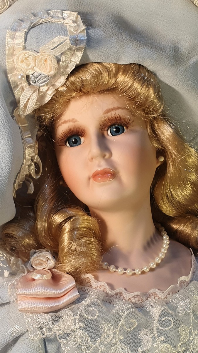 その他 porcelain doll 30cm Cute Porcelain Doll Girl Figures with Stand Adult