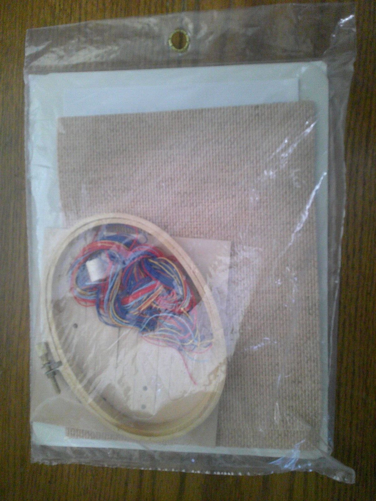 NMI Extra Pocket Cross Stitch Kit Oval Hoop & Display Stand
