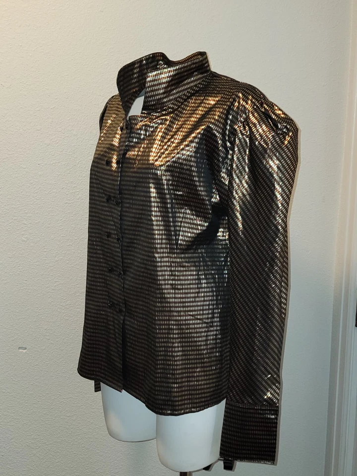 Camisa para mujer Jaeger M/L metálica de doble botonadura con botones Foto 2 de 4