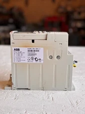 ABB ACS355-03U-02A4-4 Machinery AC Drive 0.75kW 1HP 3-400V/480V4.1/3.4A