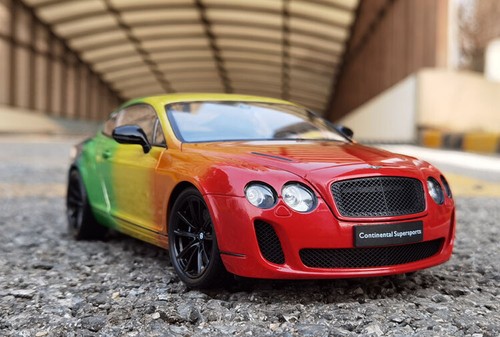 Welly 1:18 Bentley Continental GT Sports Supercar Rainbow Edition Alloy CarModel - Picture 3 of 12