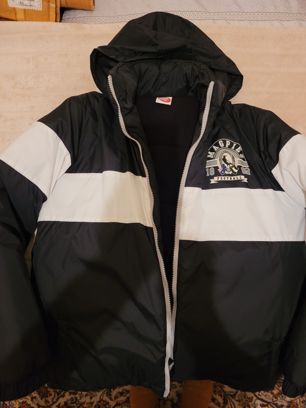 AFL Collingwood Magpies Puffer Jacket Size 14 | eBay