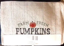 Perfect Harvest Tapestry Table Runner Fall Autumn Pumpkins Halloween 13 x 68 NWT