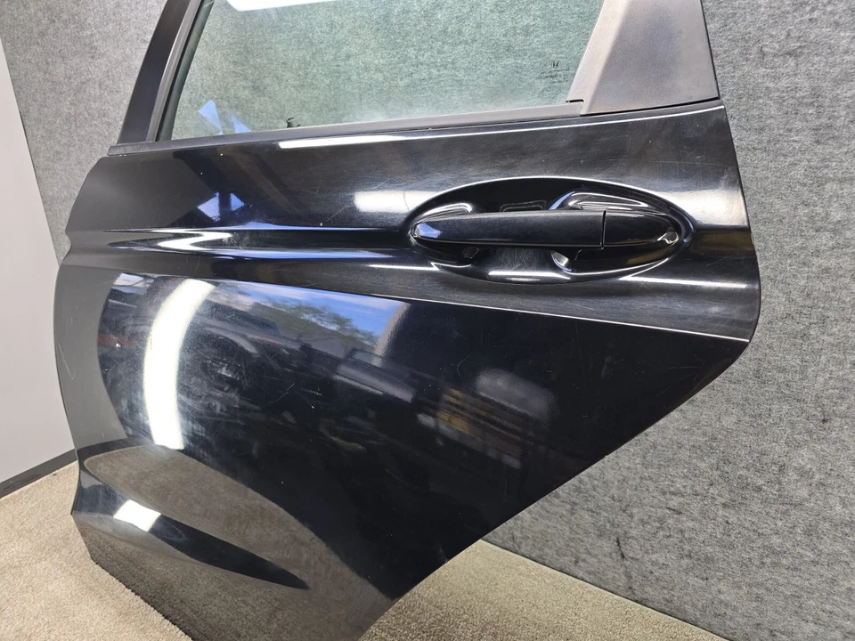 2015-2020 HONDA FIT ЗАДНЯЯ ЛЕВАЯ ВОДИТЕЛЬСКАЯ ДВЕРЬ ХЭТЧБЕК ЧЕРНЫЙ ПОЛНЫЙ OEM V6 - Изображение 3 из 4