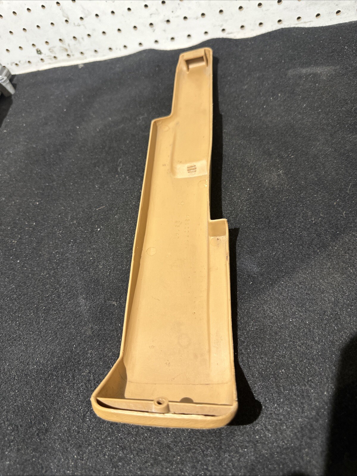 Chrysler TC by Maserati S897GT5 Power Seat Trim