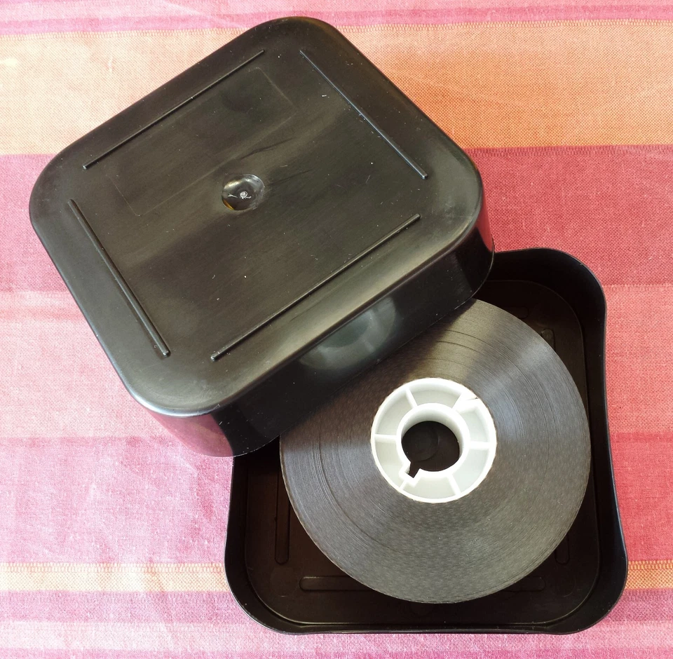 Kino # 35mm # Trailer # Sophie Scholl - Die letzten Tage # Flat # Teaser # 2004 - Bild 4 von 4