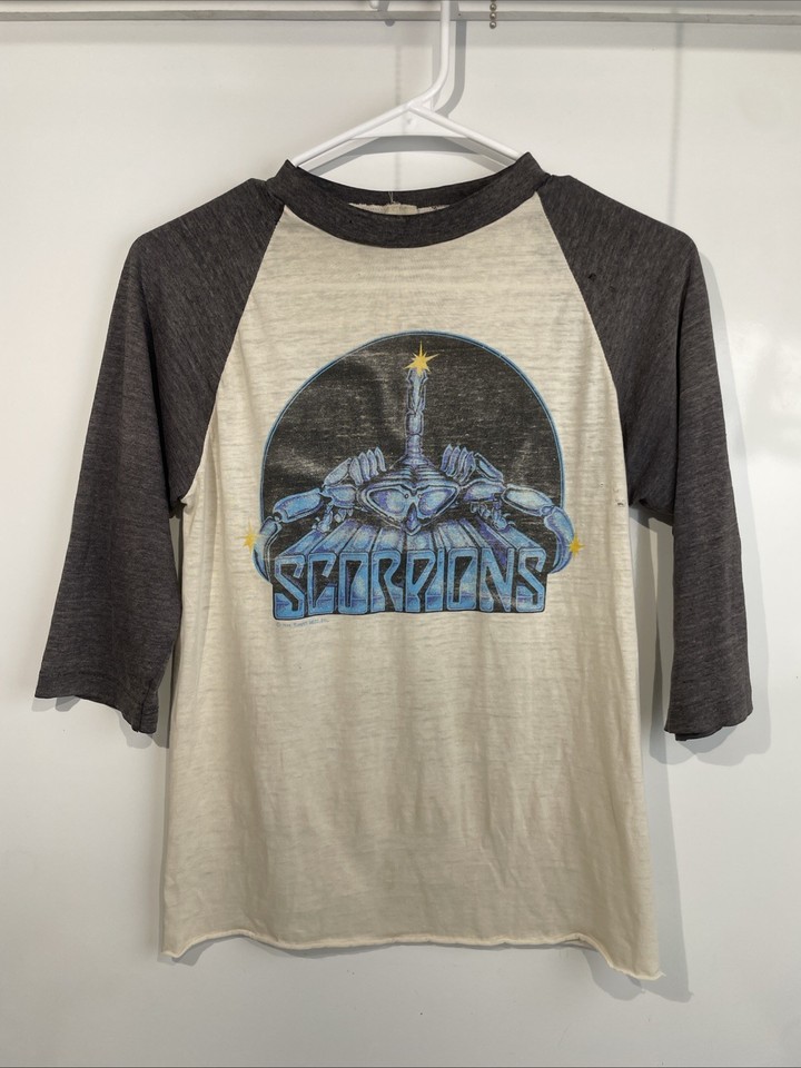 Scorpions Blackout Raglan 3/4 T-Shirt Vtg Thrashed 1982 Metal Rock Tee Cropped