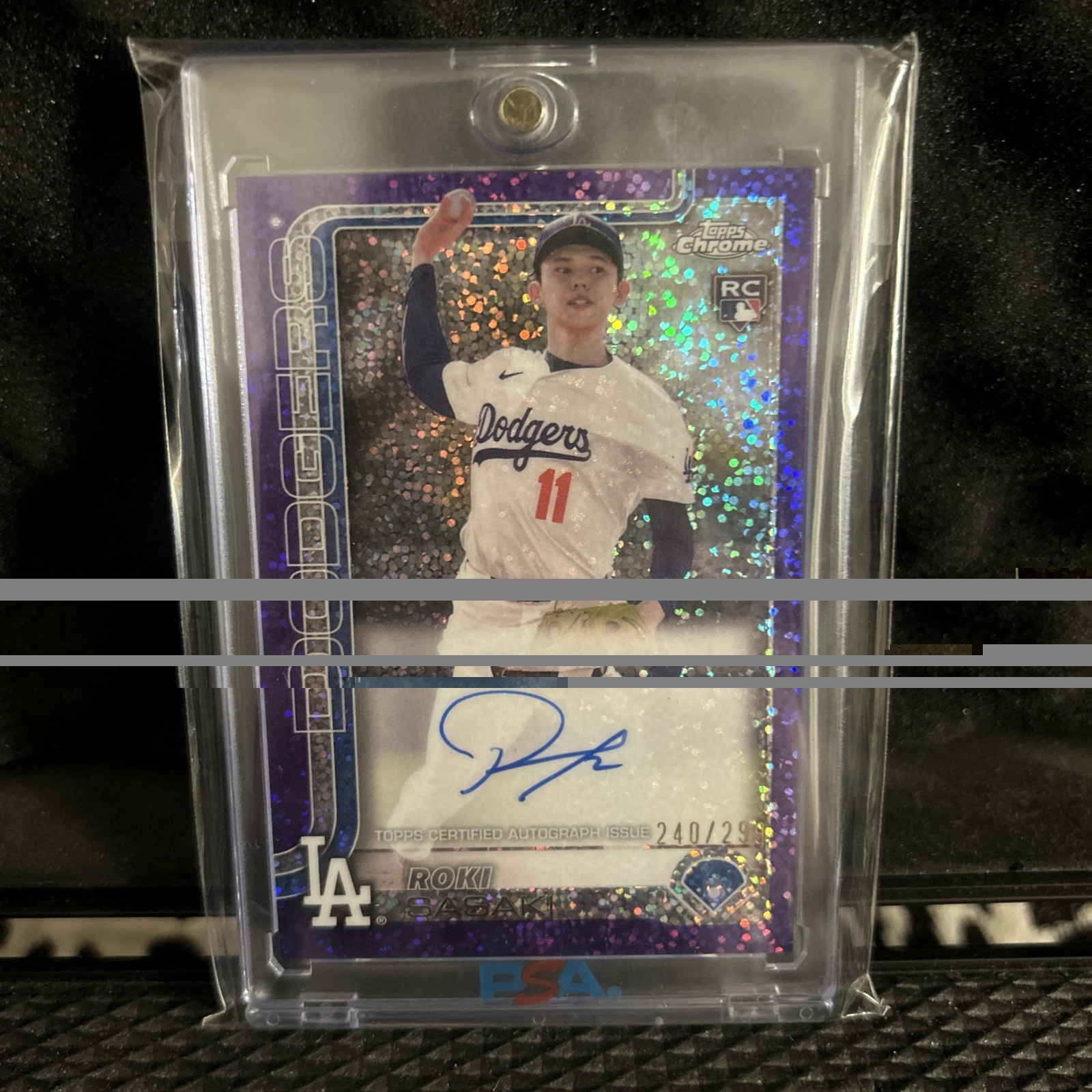 2025 Topps Chrome - Rookie Autographs Roki Sasaki Purple Speckle Refractor /299