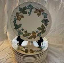8 Vintage Metlox Vernon Ware Vineyard Dinner Plates 10 3/4" 