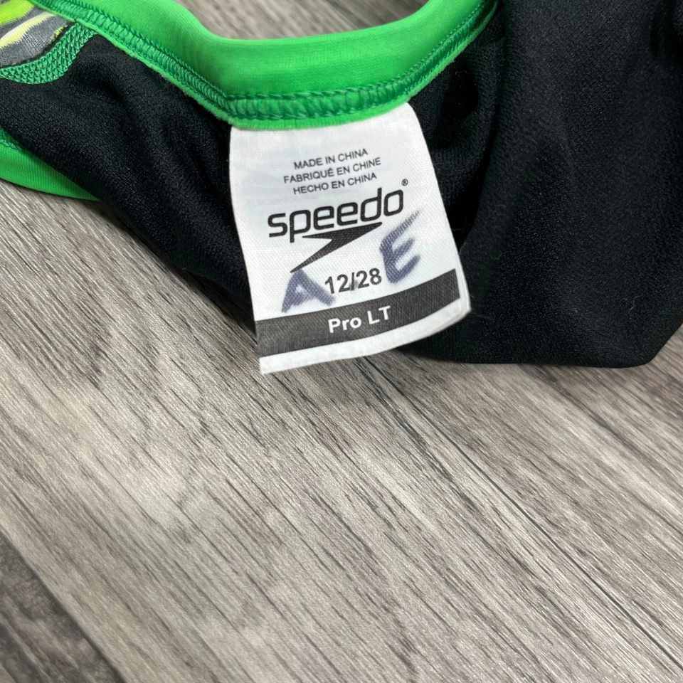 Traje de baño SPEEDO Criss Cross Back verde/negro de una pieza para niña talla 12/28 Foto 4 de 4