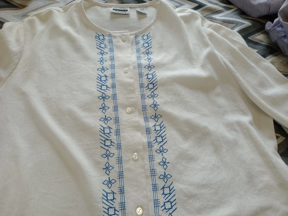 VTG The Villager Ladies Button Shirt XXL White Aztec Embroidered Pattern 1990s — 第 3/4 张图片