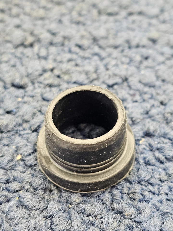 ACI 174169: Windshield Washer Pump Fits 2009 Mercury Sable - Image 4 of 4