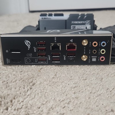 ASUS ROG Strix X570-E Gaming AM4 ATX DDR4 4-Slot PCIe HDMI USB-C