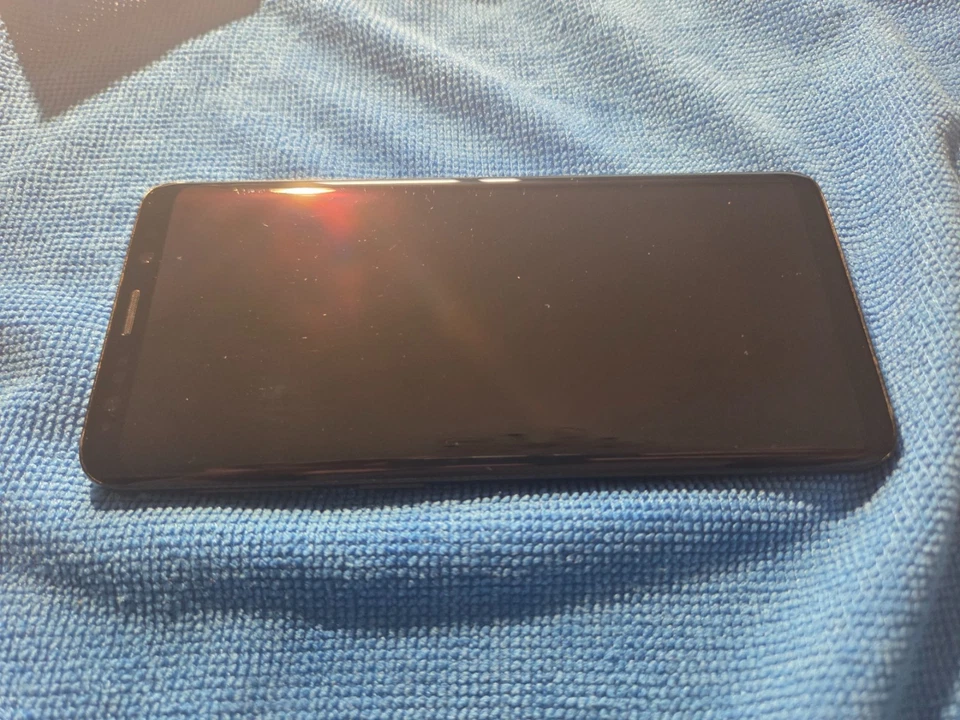 Samsung Galaxy S9 64GB - Midnight Black (Vodafone) Funzionante - Immagine 4 di 4