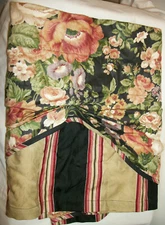 Waverly Home Classics 2 Villa Carlotta  Black Floral Stripe Petticoat Valance
