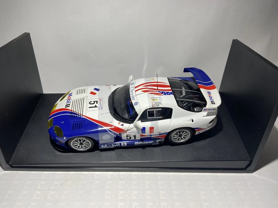 1:18 Dodge Viper GTS-R Archer/Beretta/Lamy Le Mans 1998 AUTOART 1/18 - Immagine 2 di 4