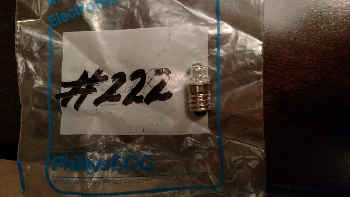No.222 222 Miniature indicator lamp bulb 2.25v 0.25 Amp screw