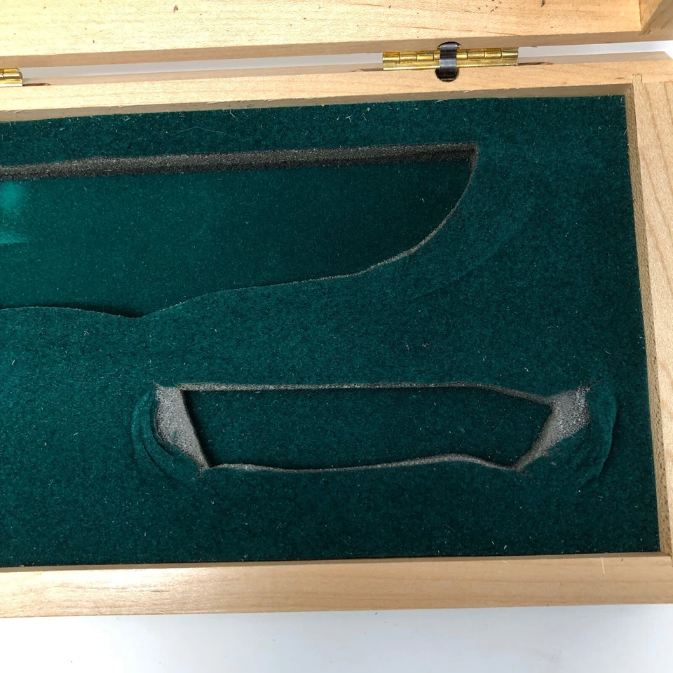 Boker LL Bean 2013 Cuchillo de Coleccionistas Ciervo Funda de Cuero Caja de Presentación Nuevo en Caja Foto 4 de 4