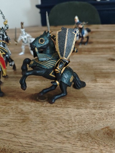 Seigneur Chevalier Roi Cavalier Chevaux Dragon 🐉 Schleich Et Papo De 2000.... - Imagen 8 de 22