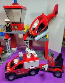 LEGO Duplo 5601 Fire Station Almost Complete. Please Read Description