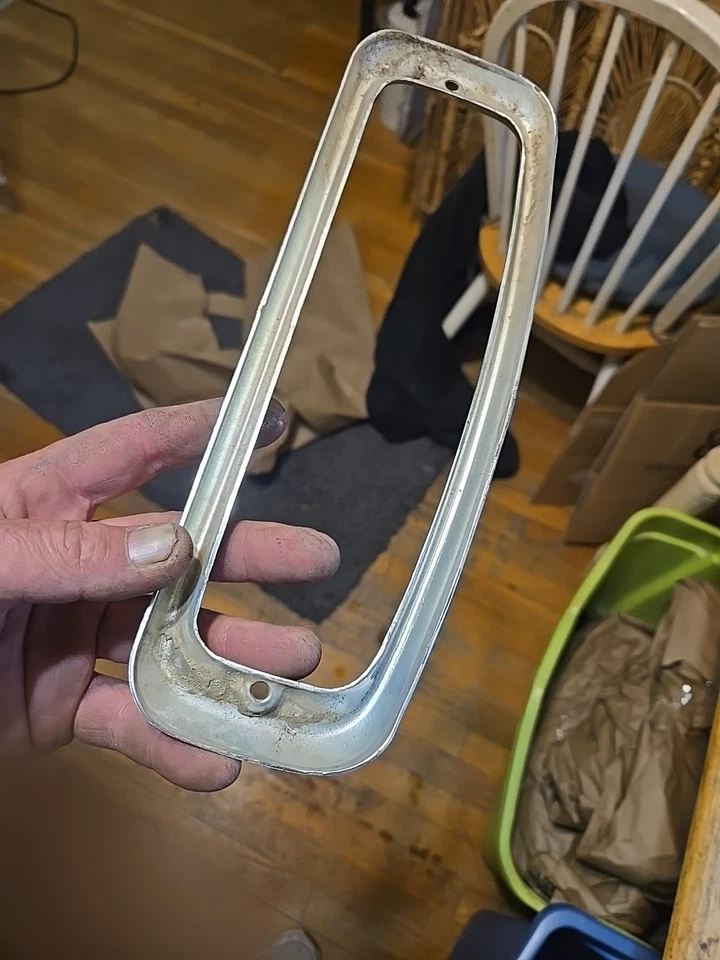 1964 - 1966 年福特卡车尾翼 C4TZ-13489-C 1966-1977 福特 BRONCO 二手 OE — 第 3/4 张图片