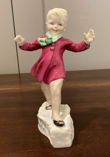 Royal Worcester Figurine “January” 3452. F G Dougherty - Picture 1 of 13