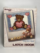 Caron WonderArt Teddy With A Heart Latch Hook Rug Kit 20" x 27" NIB