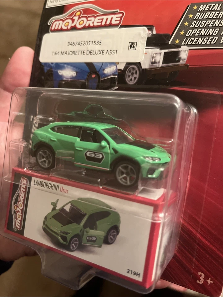 Coches de lujo Majorette Lamborghini Urus en verde Foto 3 de 4