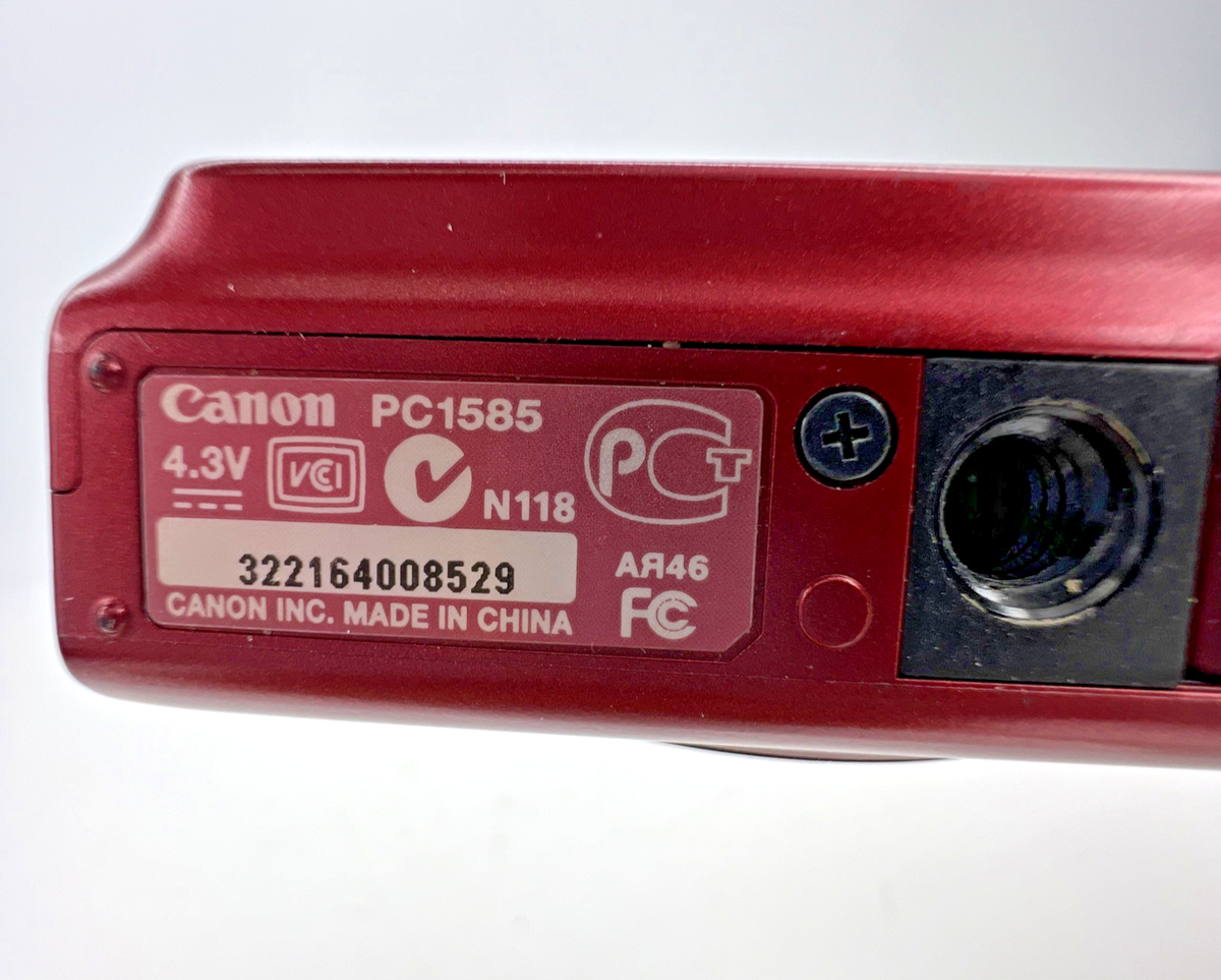 CANON PowerShot A2200 HD 14.1 MP Digital Camera Red w/ 4GB SD