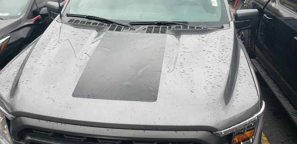 Ford F-150 2021 capó calcomanía de vinilo envolvente - negro macizo, hecho en EE. UU. Foto 2 de 2