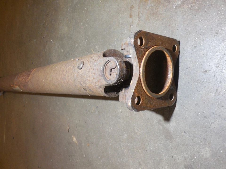 Rear Drive Shaft 8972321702 2001-2002 Isuzu Amigo Rodeo 2 DOOR Auto Trans 6CYL - Image 4 of 4