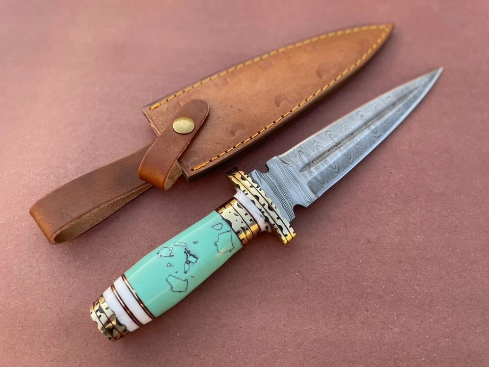 Hand Forged Damascus Dagger Knife with Green Resin Handle Best Collectible Knife - Image 3 of 4
