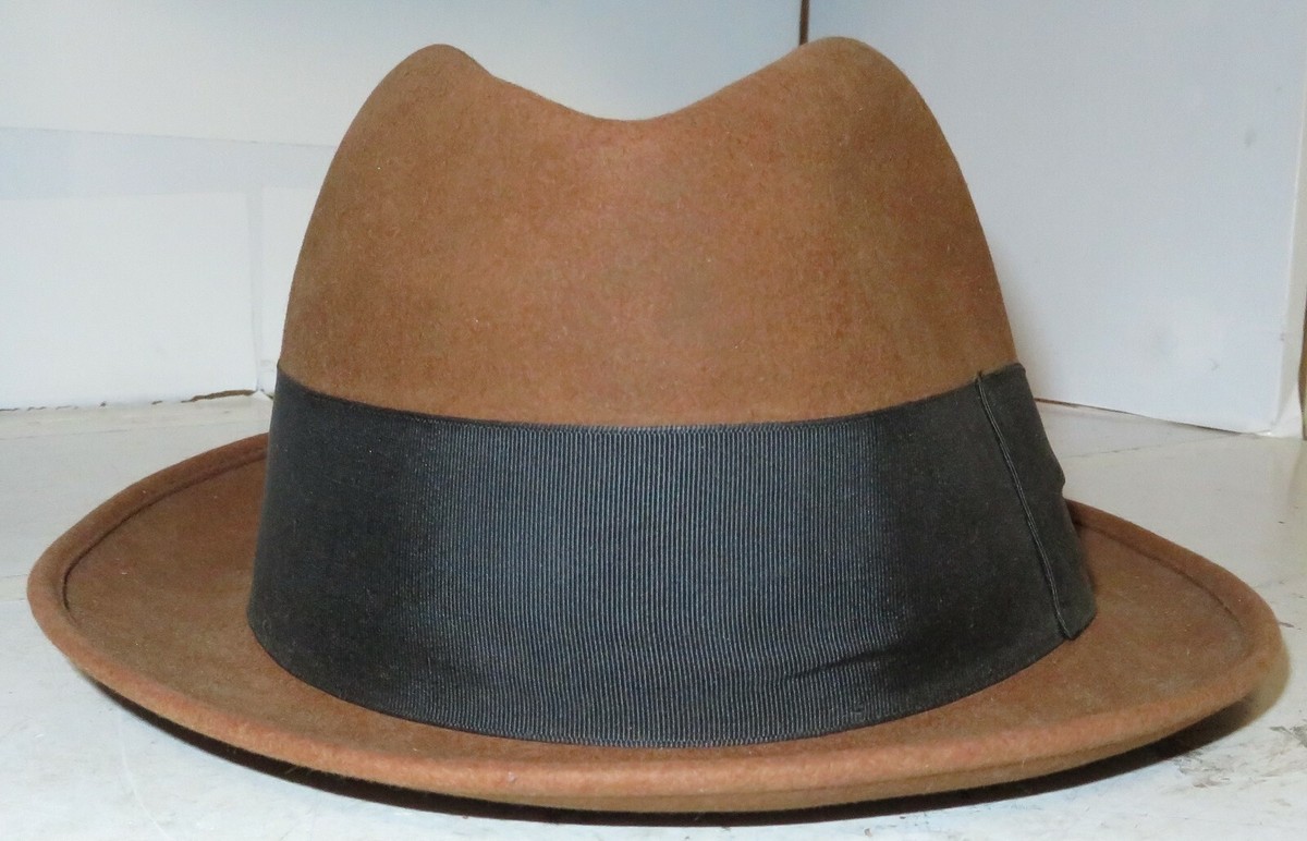 Windermere Tradition and Style Unisex Timelessly Classic  display picture 2