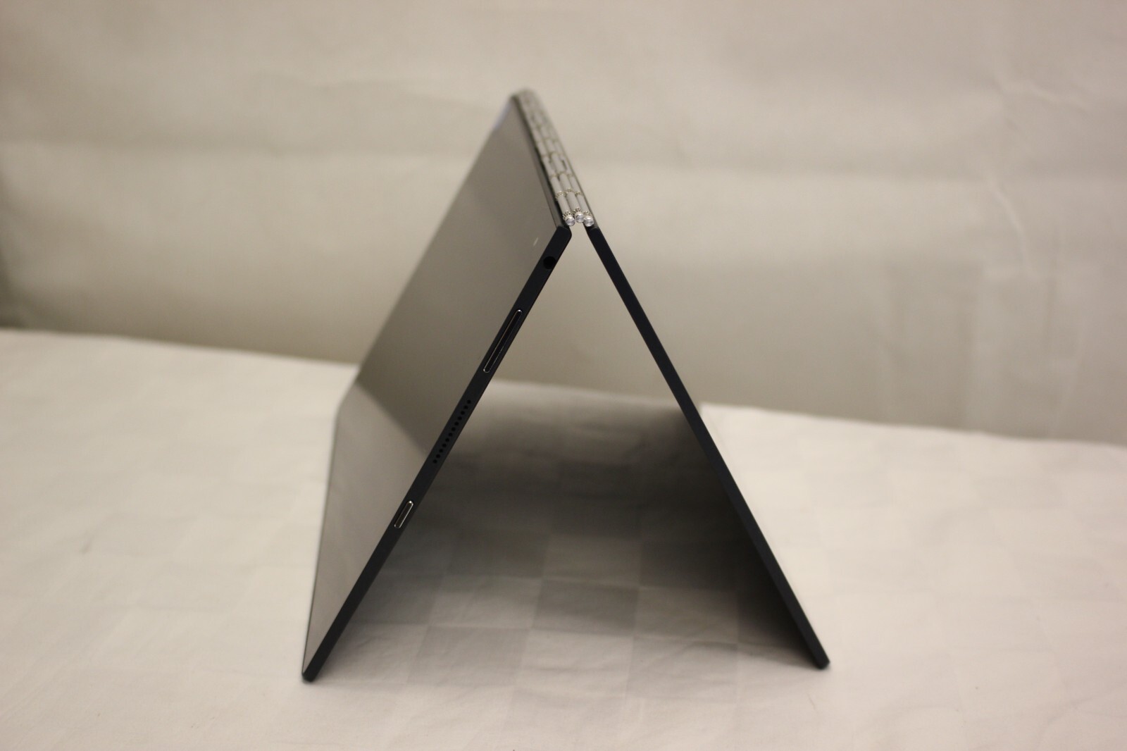 LENOVO YOGA BOOK YB1X91F PORTABLE TABLET COMPUTER 10.1" INCH NO